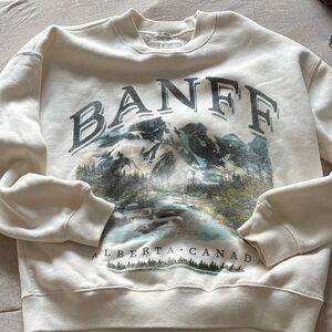ABERCOMBIE Banff Graphic Cream Sweater